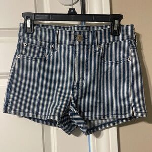 American Eagle shorts size 4